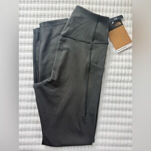 THE NORTH FACE Women’s Midline High-Rise Pocket 7/8 Legging